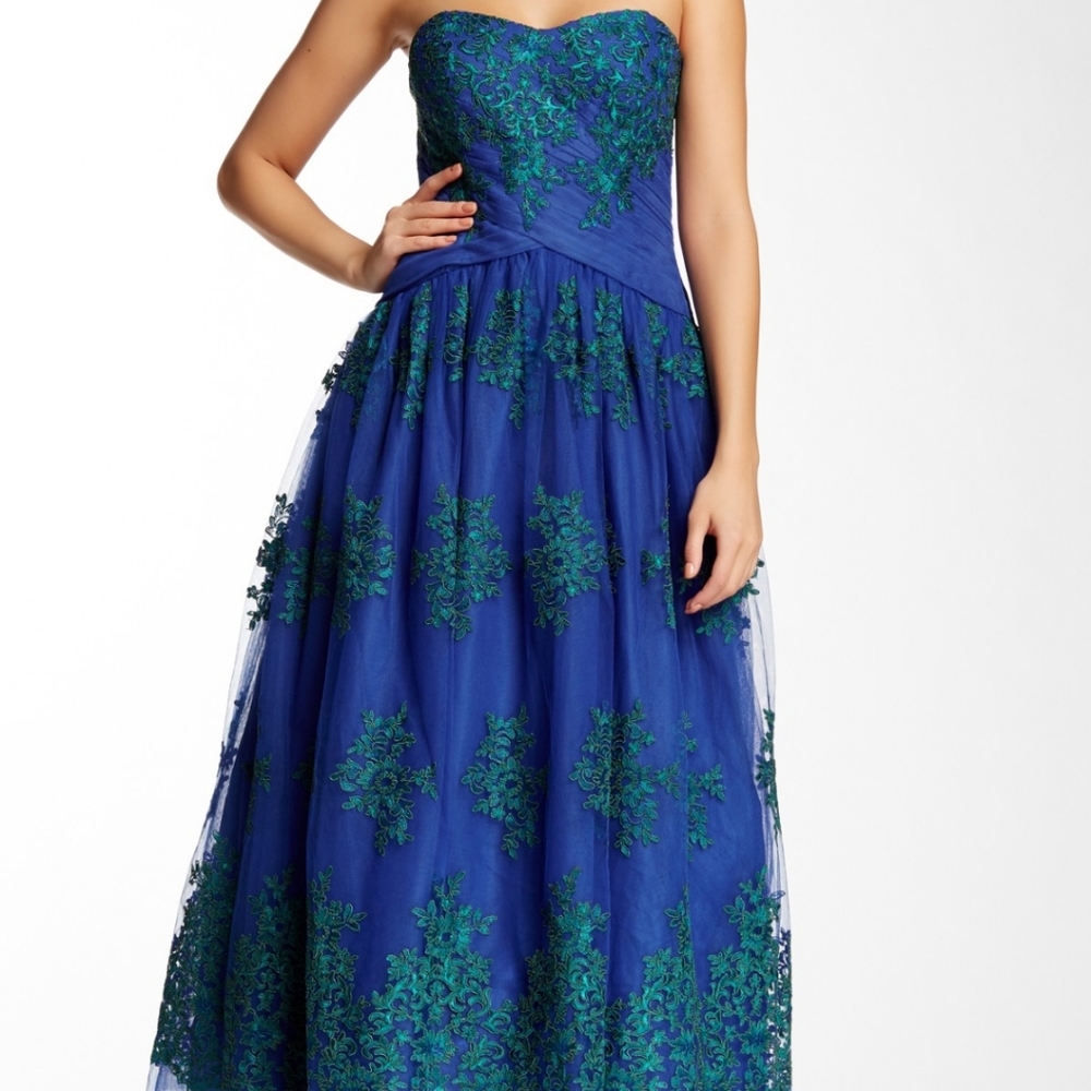 Monique Lhuillier dress